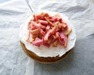 gateau rhubarbe meringue nigella lawson