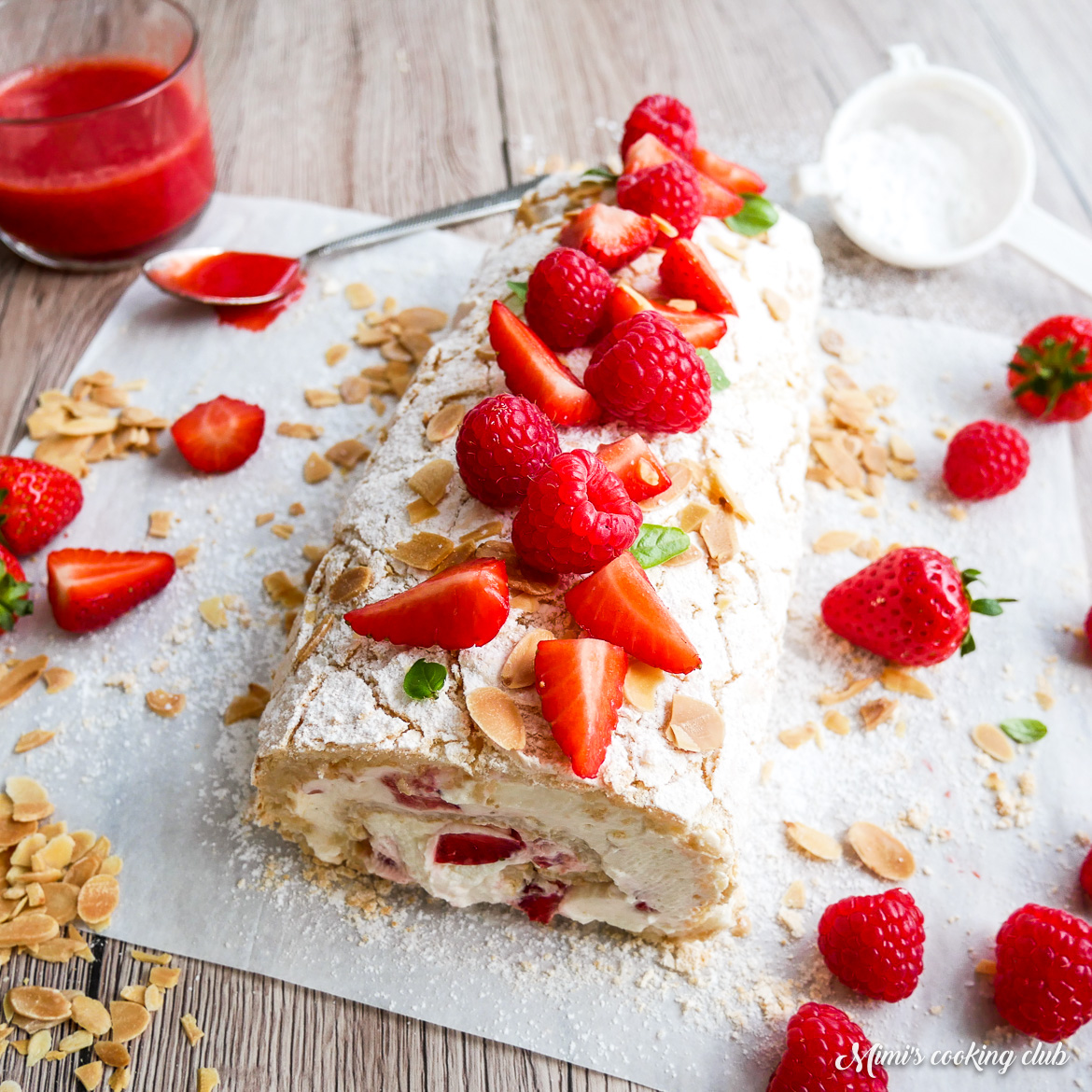 roulade meringuée fraises amandes