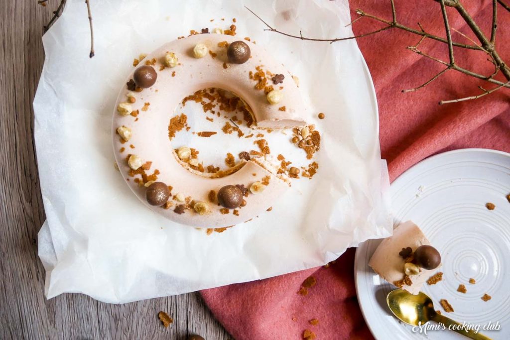 gateau nuage marron et noisette